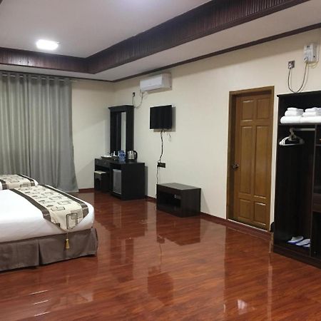Hotel Yadanar Oo Mandalaj Kültér fotó