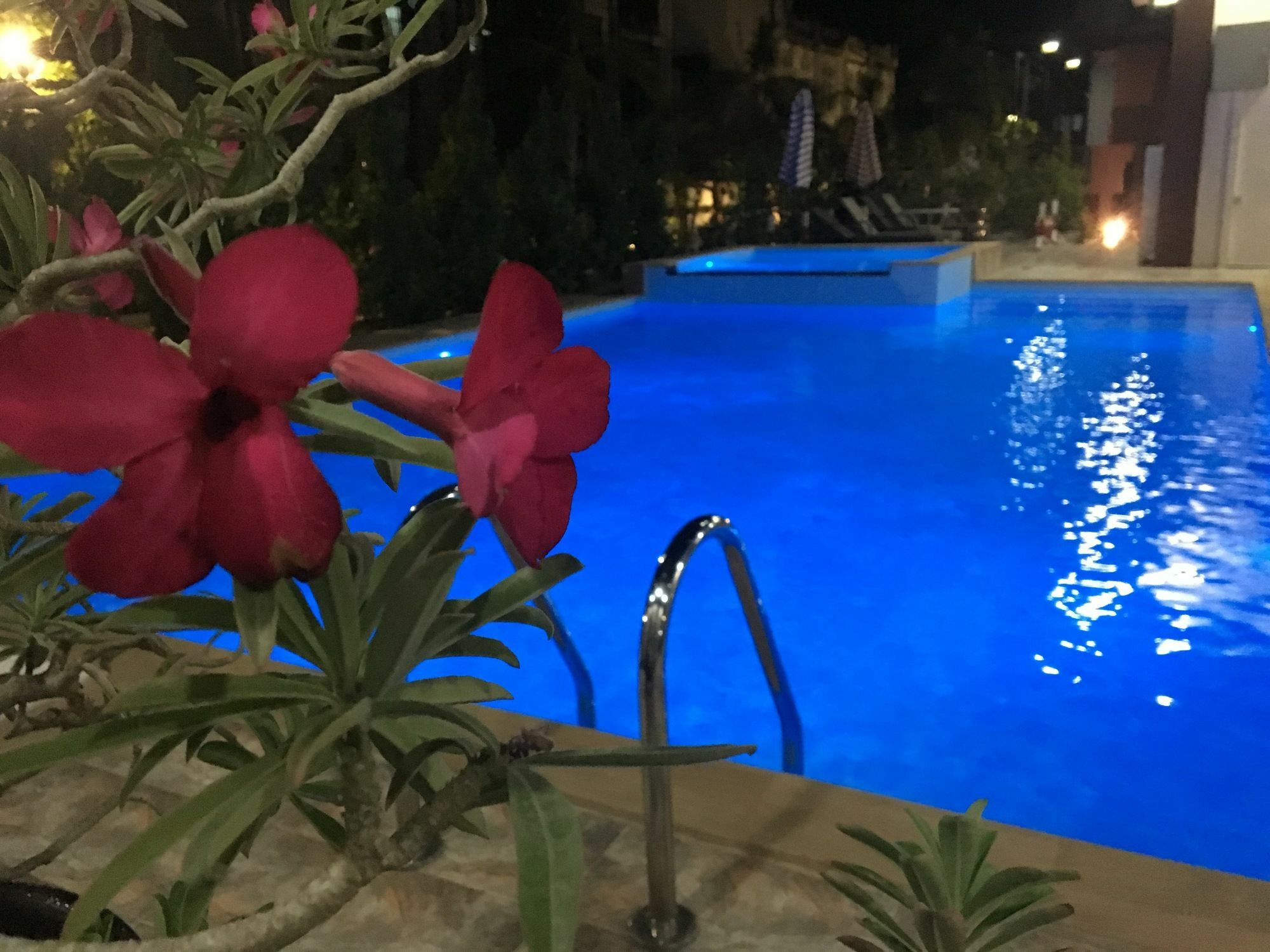 Hotel Yadanar Oo Mandalaj Kültér fotó